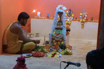 Shiva Lingashtakam on Mahashivaratri at the Dhuni