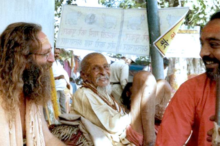 darshan of oldest Naga Baba in Juna Akhara