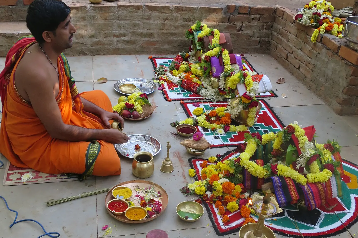 Kalash Sthapana - Inviting Deities